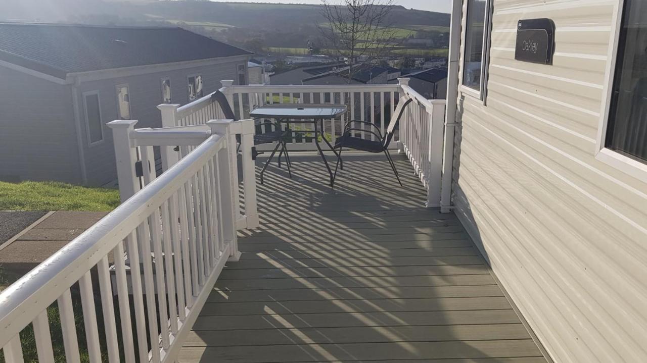 Classy Caravan With Ample Space Bembridge Exteriör bild