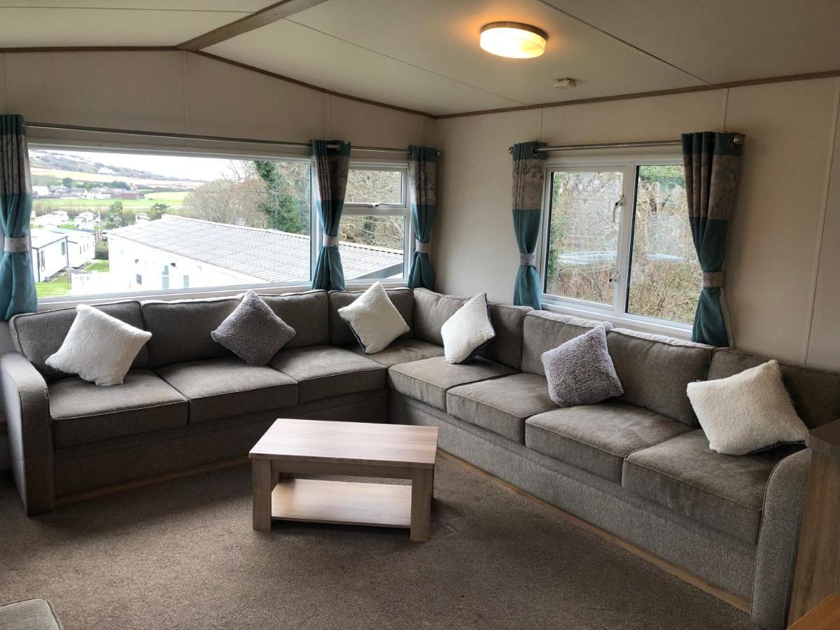 Classy Caravan With Ample Space Bembridge Exteriör bild